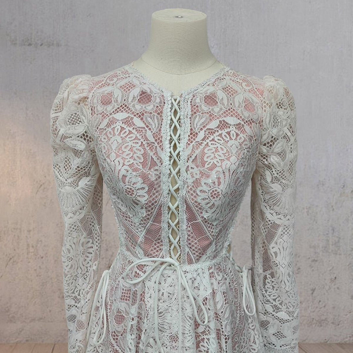 Ruched Bohemian Lace Round Neck Wedding Dresses