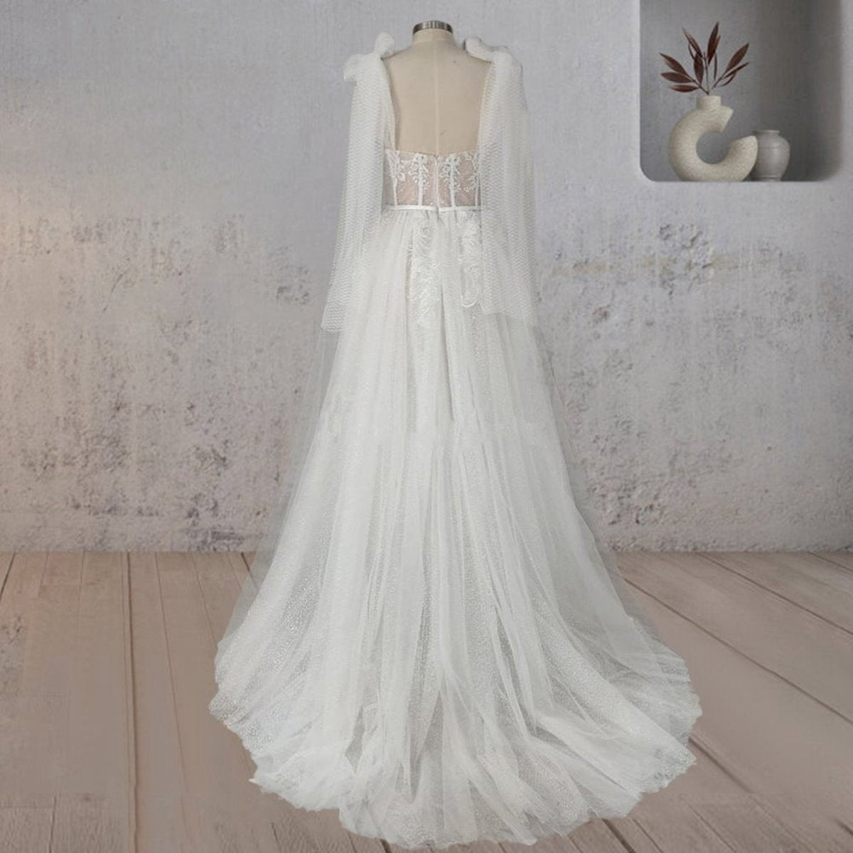 A-line Tulle Lace Flattering Wedding Dresses with Slit