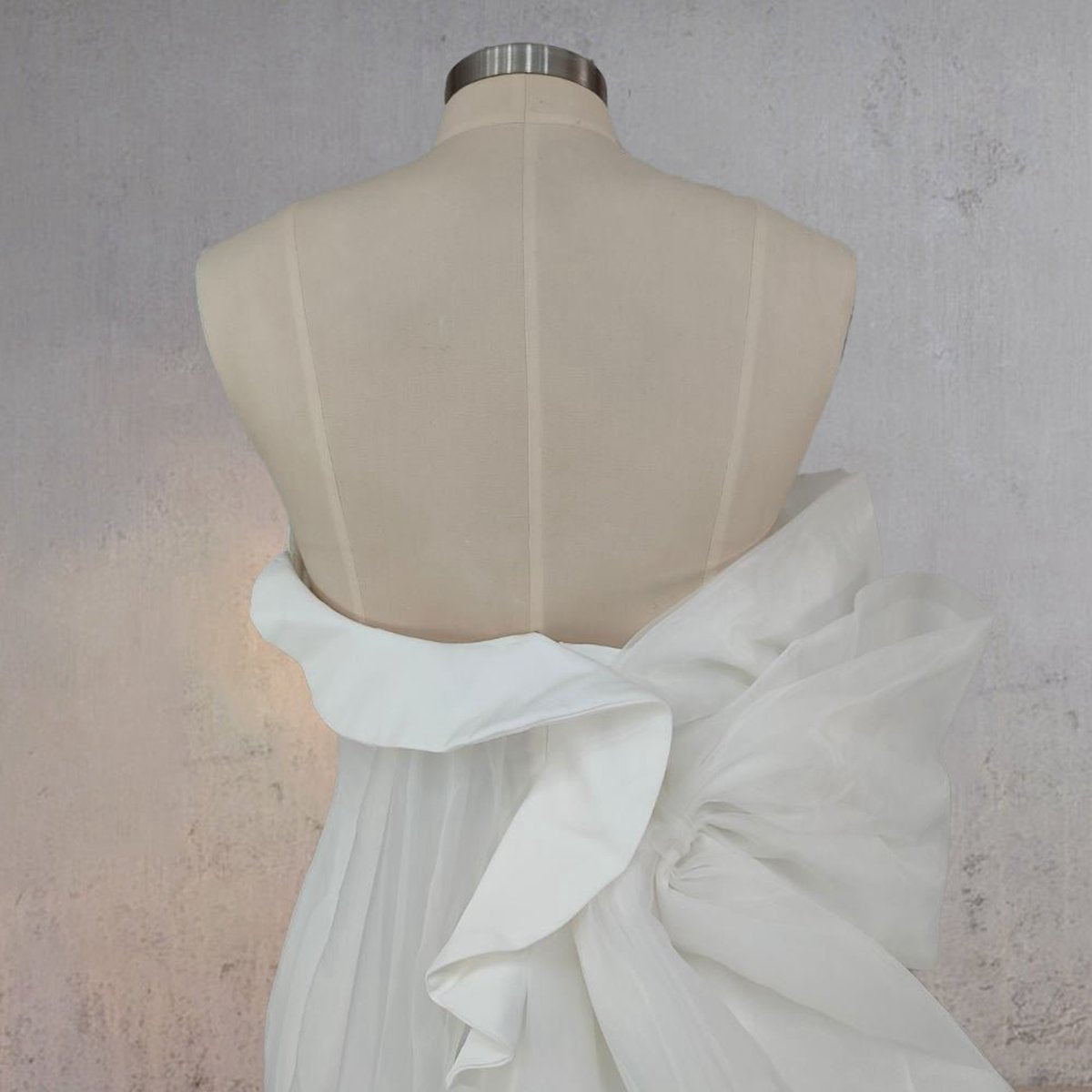 Mermaid Simple Ruffled Wedding Dresses
