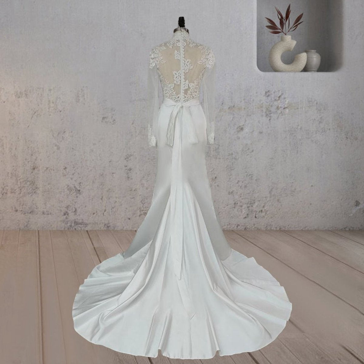 Mermaid Lace CoveButton Back Wedding Dresses