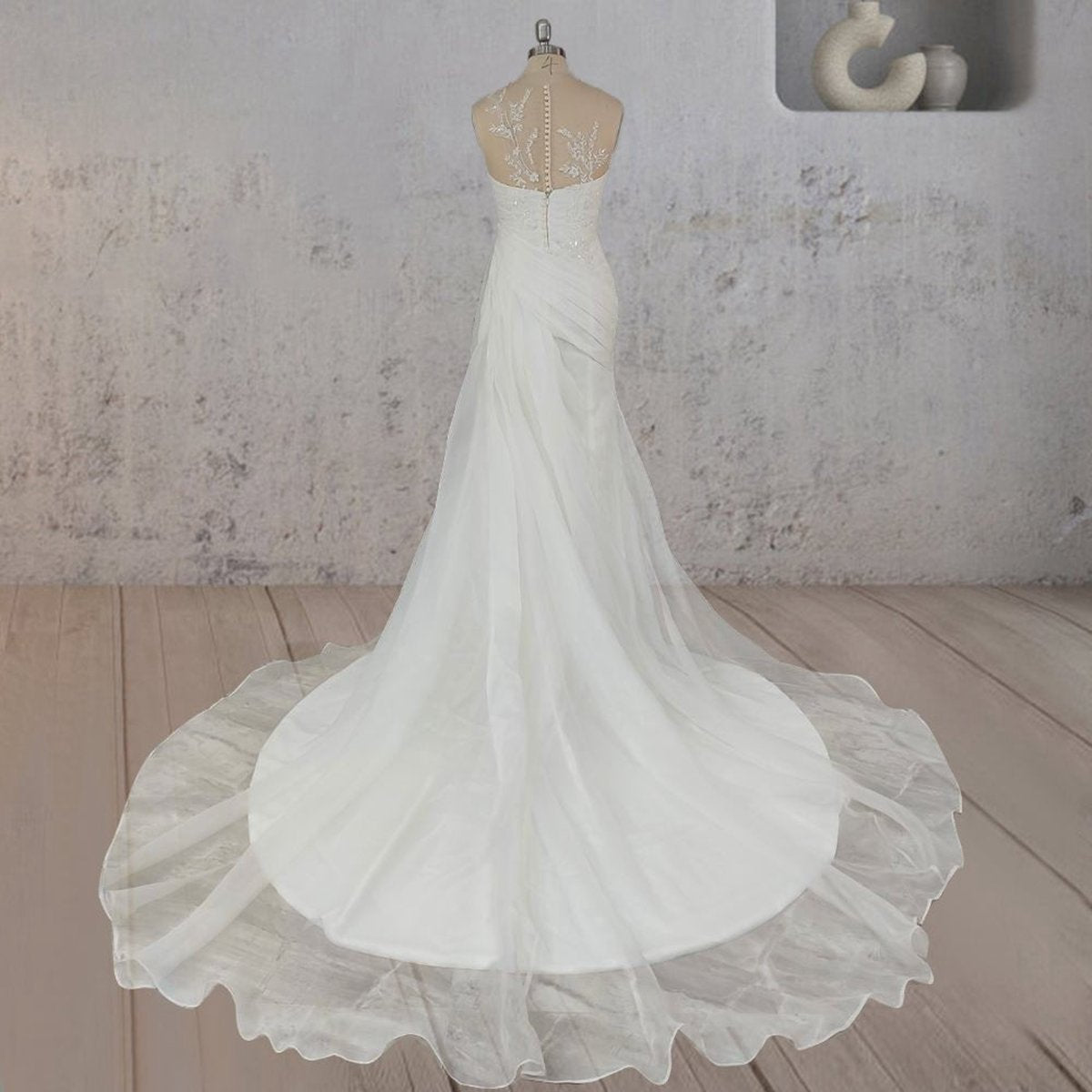 Mermaid Pearled Enchantment Lace Appliqued Wedding Dresses