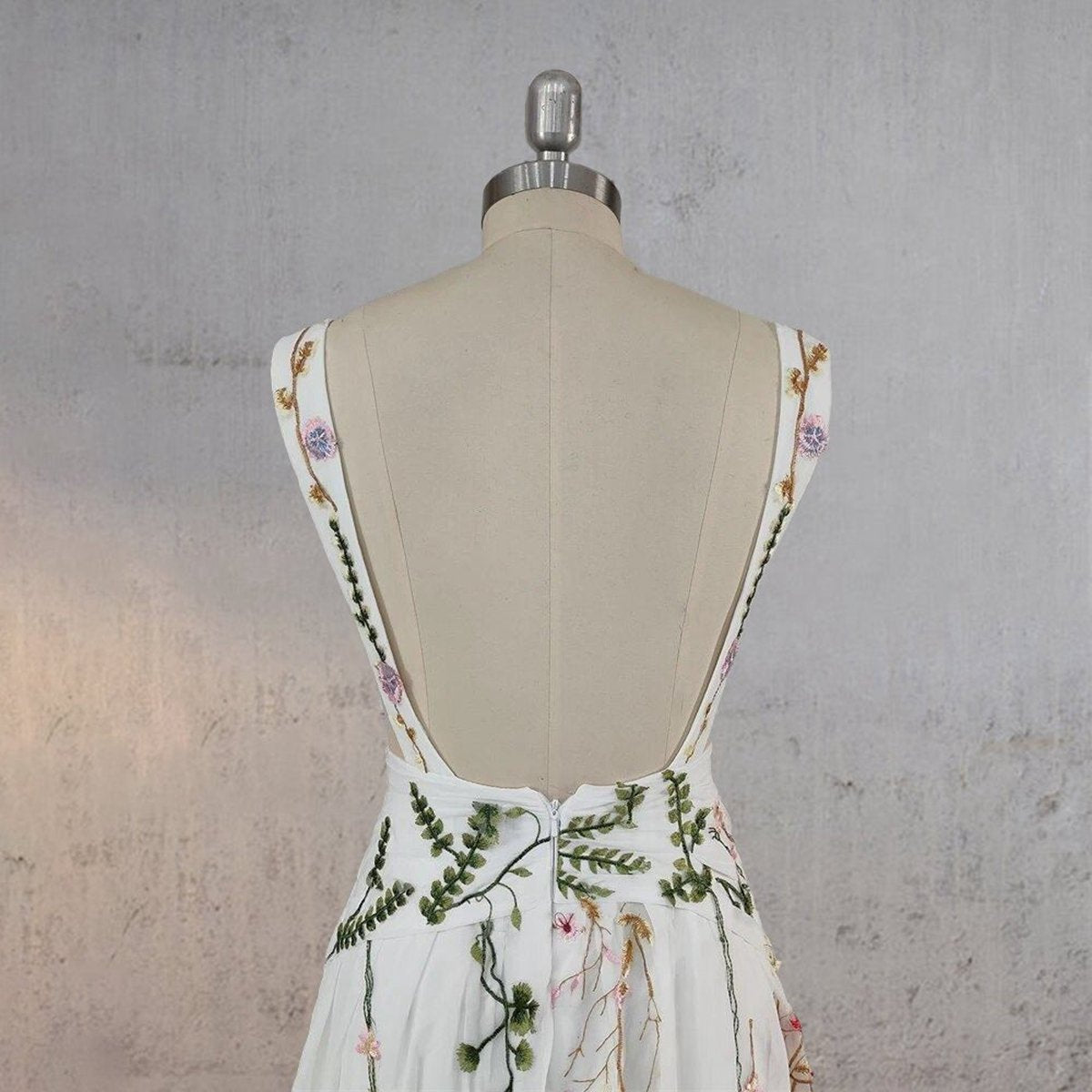 A-line Flower Appliqued Majesty Wedding Dresses