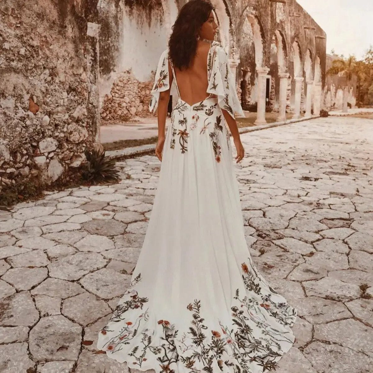 A-line Flower Appliqued Majesty Wedding Dresses
