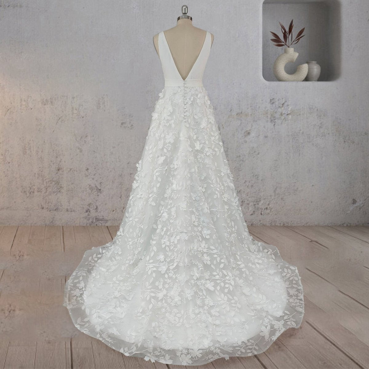 A-line Tulle Lace Sleeveless Flowers Wedding Dresses