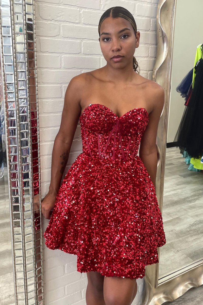 A-line Sweetheart Sequins Short Homecoming Dresses