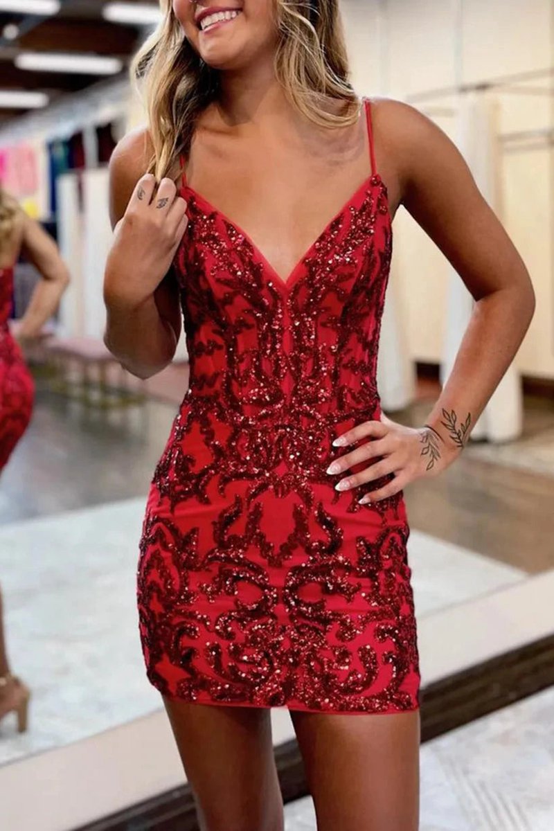 Glitter Fitted V-Neck Spaghetti Straps Sequined Appliques Homecoming Dresses