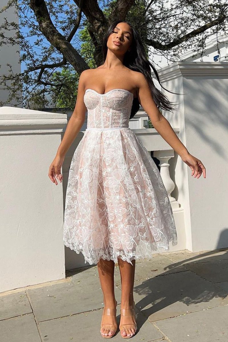 Sweetheart A-line Corset Party Dresses with Applique