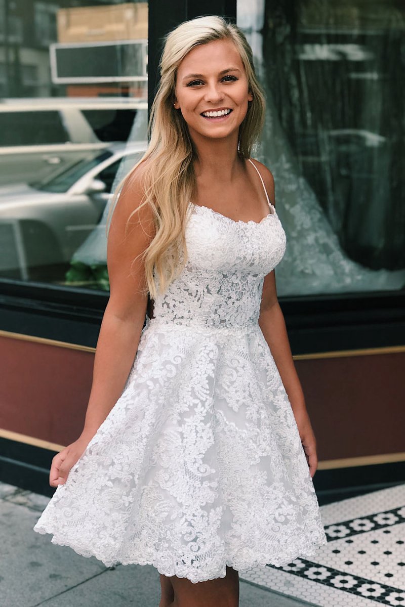 A-line Lace Short Homecoming Dresses