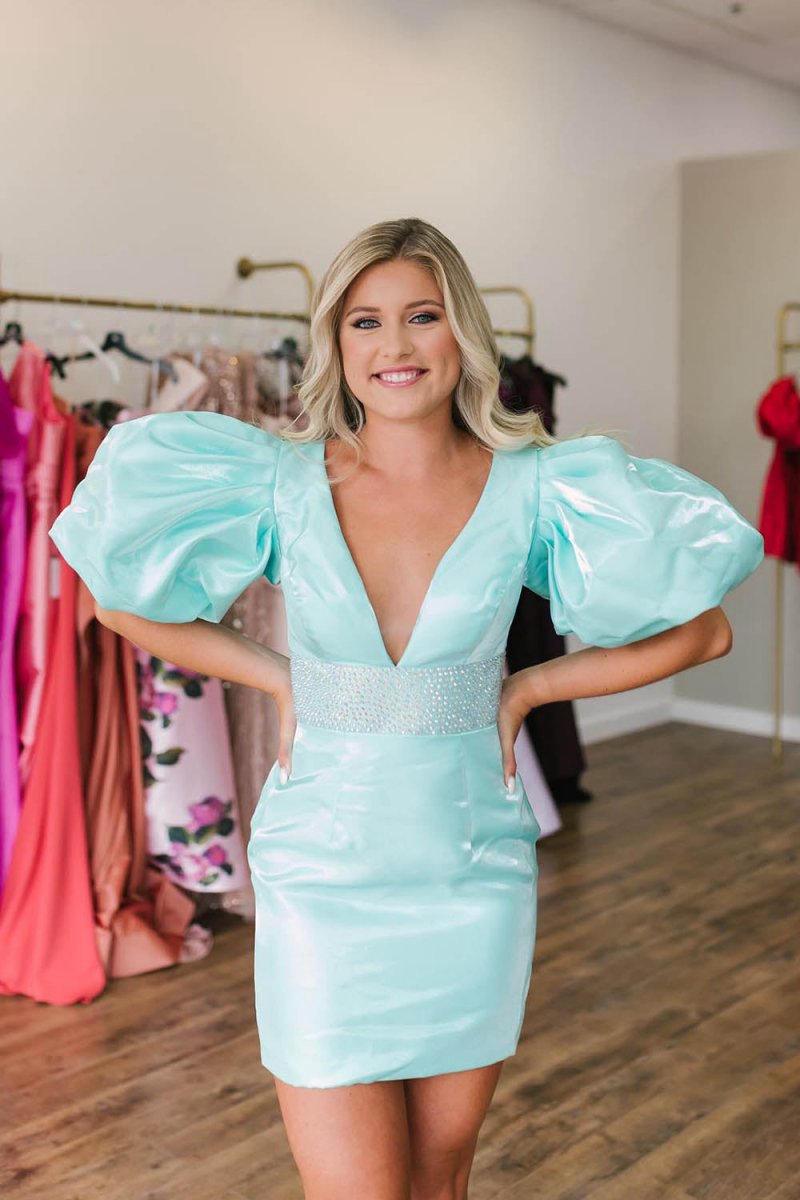 Sparkly Puff Sleeves Tight Short Homecoming Dresses with Beading
