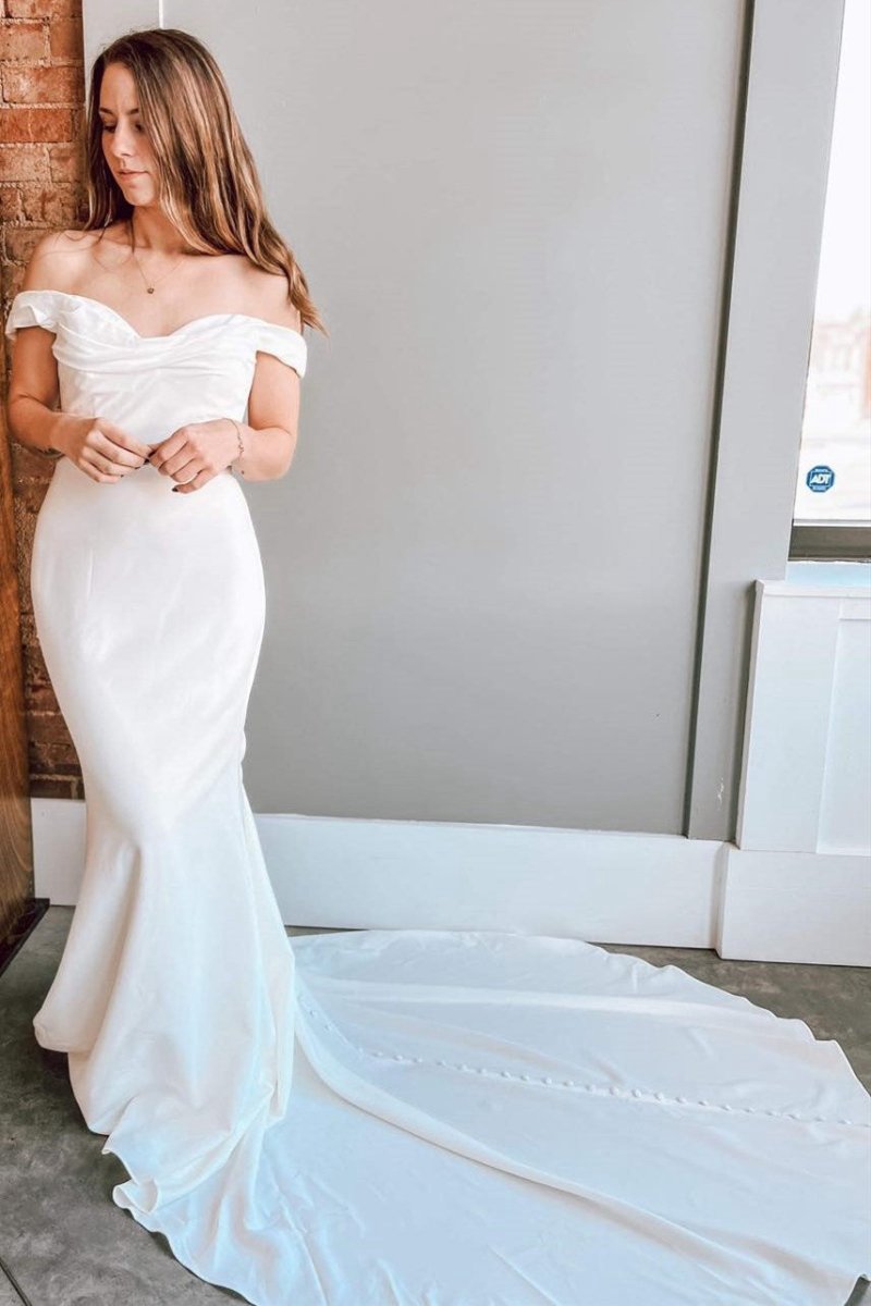 Off-the-Shoulder Trumpet Long Wedding Dresses
