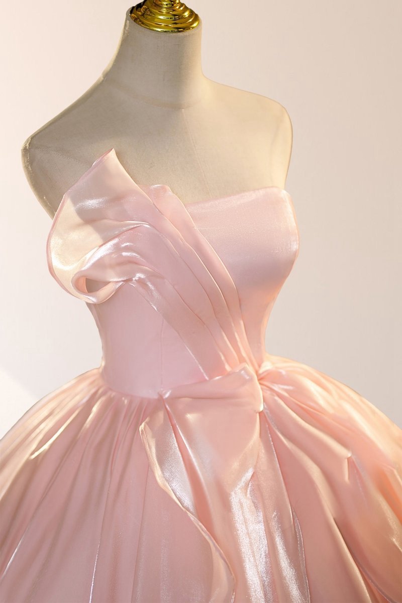 Elegant Shiny Organza Strapless Quinceanera Dresses