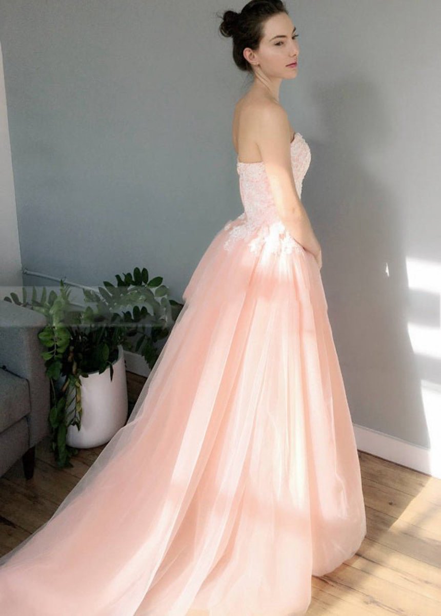 Sweetheart A-line Tulle Skirt Appliques Wedding Dresses
