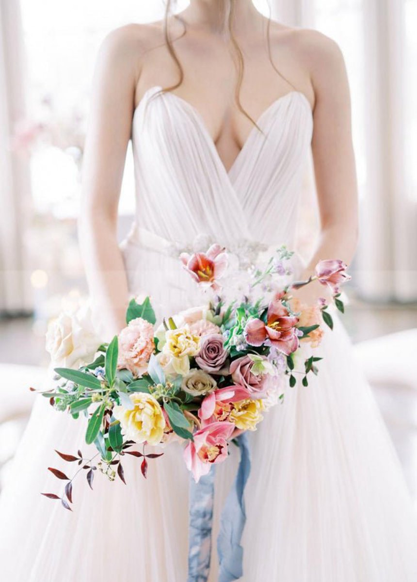 Sweetheart Backless Tulle Wedding Dresses with Flower Beaded Belt