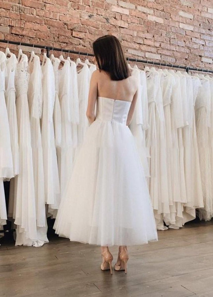 Backless Strapless A-line Short Bridal Gown with Tea-Length Tulle Skirt