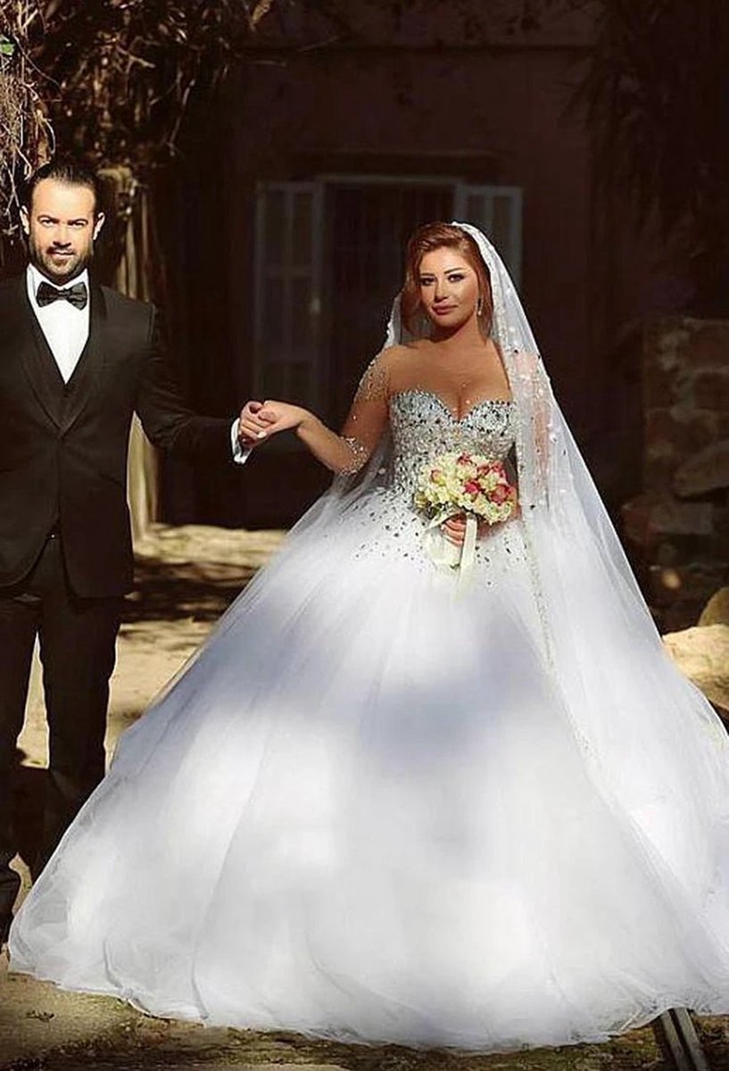 Vintage Long Sleeve Beadings Ball Gown Tulle Lace-Up Wedding Dresses