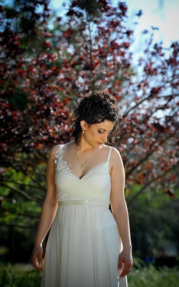 Chiffon Sleeveless Lace Appliques Backless Wedding Dresses with Sash
