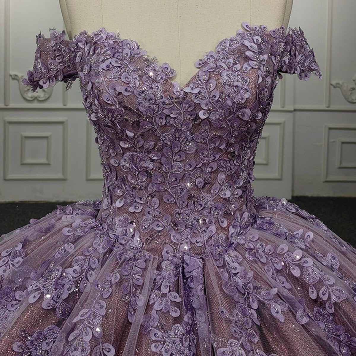 Off-the-Shoulder Quinceanera Dresses with Flower