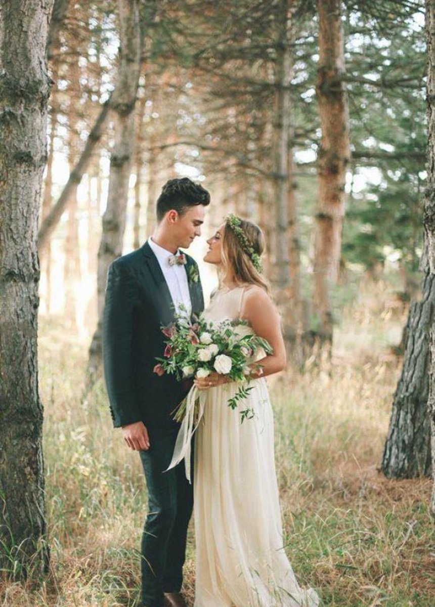 Elegant Bohemian Sleeveless Long A-line Chiffon Wedding Dresses