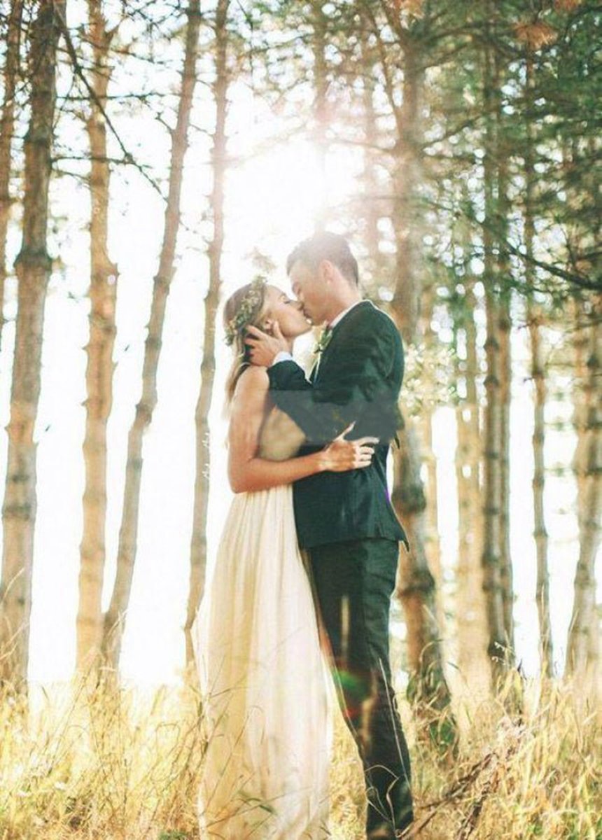 Elegant Bohemian Sleeveless Long A-line Chiffon Wedding Dresses