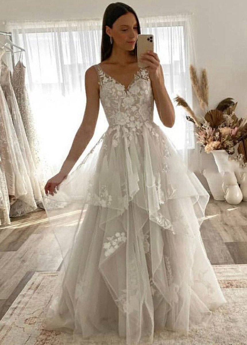 Charming A-line V-Neck Sleeveless Wedding Dresses with Lace Appliques
