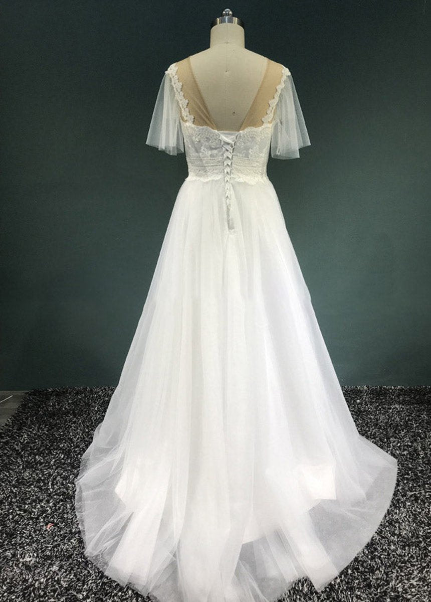 A-line Short Sleeves Lace-Up Long Tulle Appliques Boho Wedding Bridal Gown