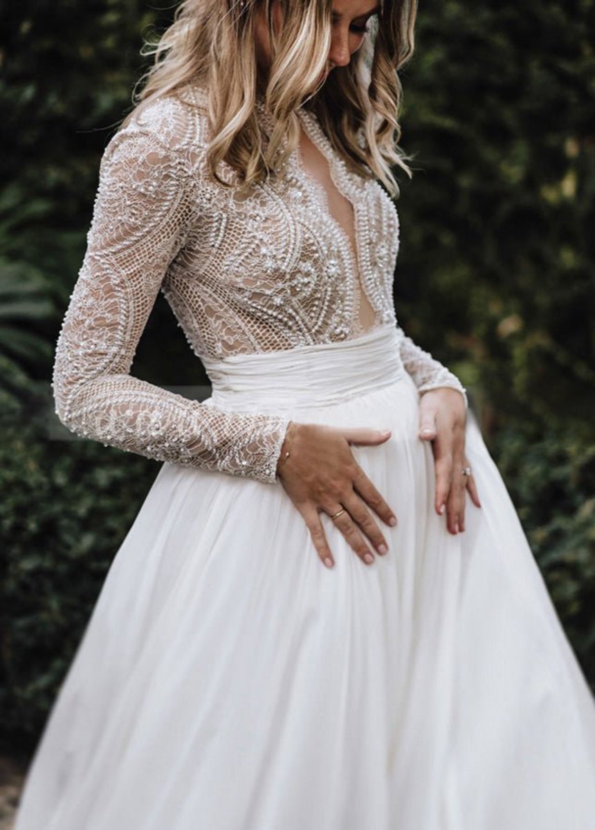 Luxurious Lace Beading Long Sleeves A-line Pleated Tulle Wedding Dresses