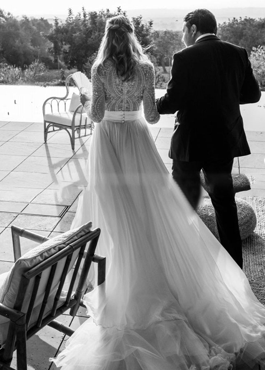 Luxurious Lace Beading Long Sleeves A-line Pleated Tulle Wedding Dresses
