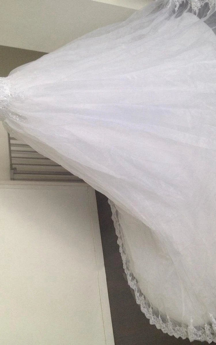 Jewel Neck Sleeveless Appliqued A-line Beading Tulle Wedding Dresses