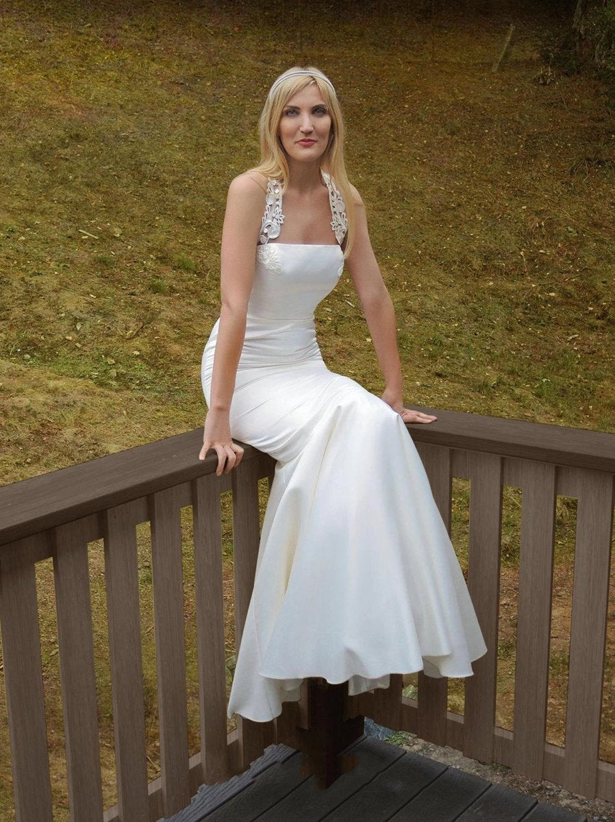 Halter Neck Mermaid Sleeveless Satin Simple Wedding Dresses