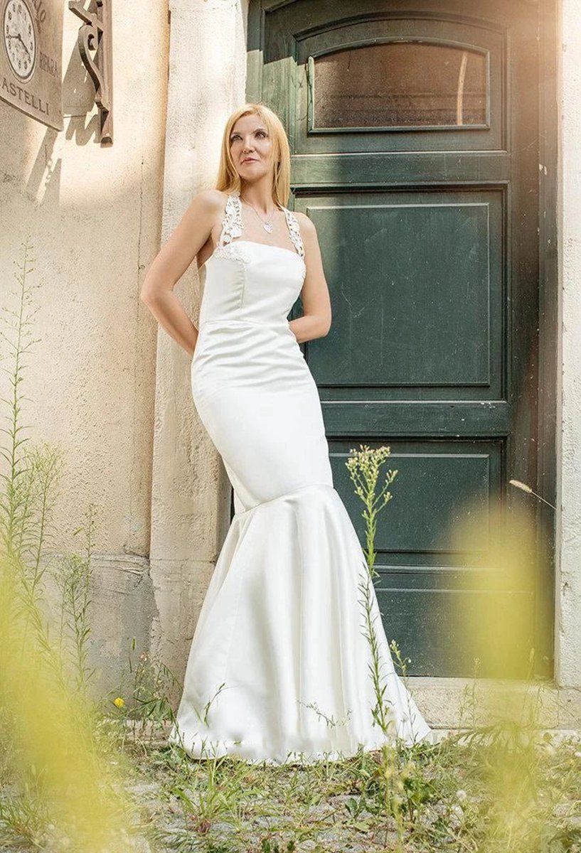Halter Neck Mermaid Sleeveless Satin Simple Wedding Dresses