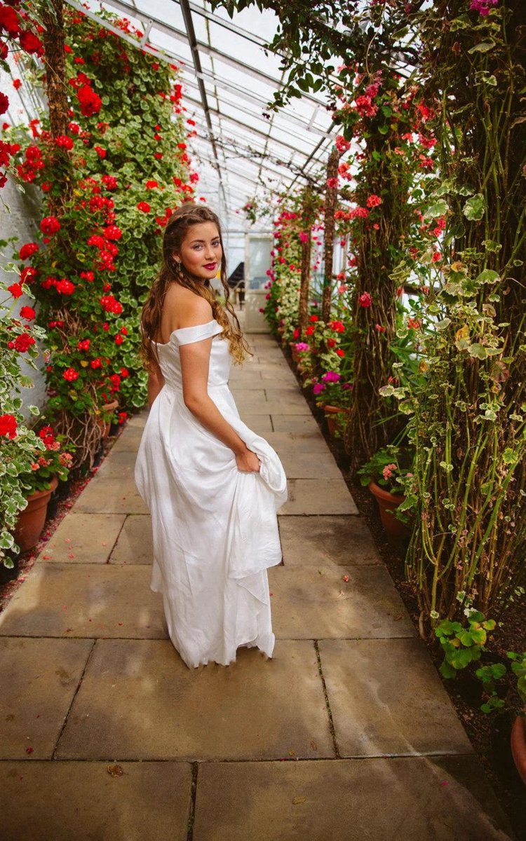 Off the Shoulder Sleeveless Simple Satin Wedding Bamboo Style Dresses