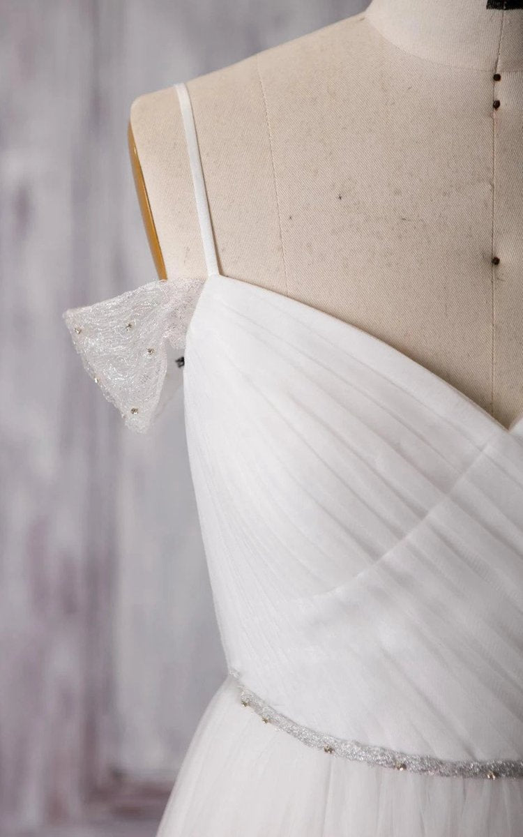 Spaghetti Strap Long A-line Tulle Wedding Dresses with Crisscross Ruching