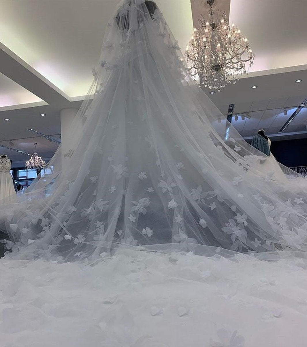 Romantic A-line Sweetheart Sleeveless Tulle Modest Floral Wedding Dresses
