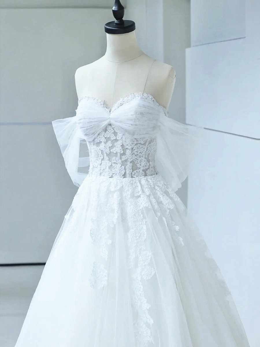 Off the Shoulder Lace Appliques Sleeveless Lace-Up Wedding Dresses