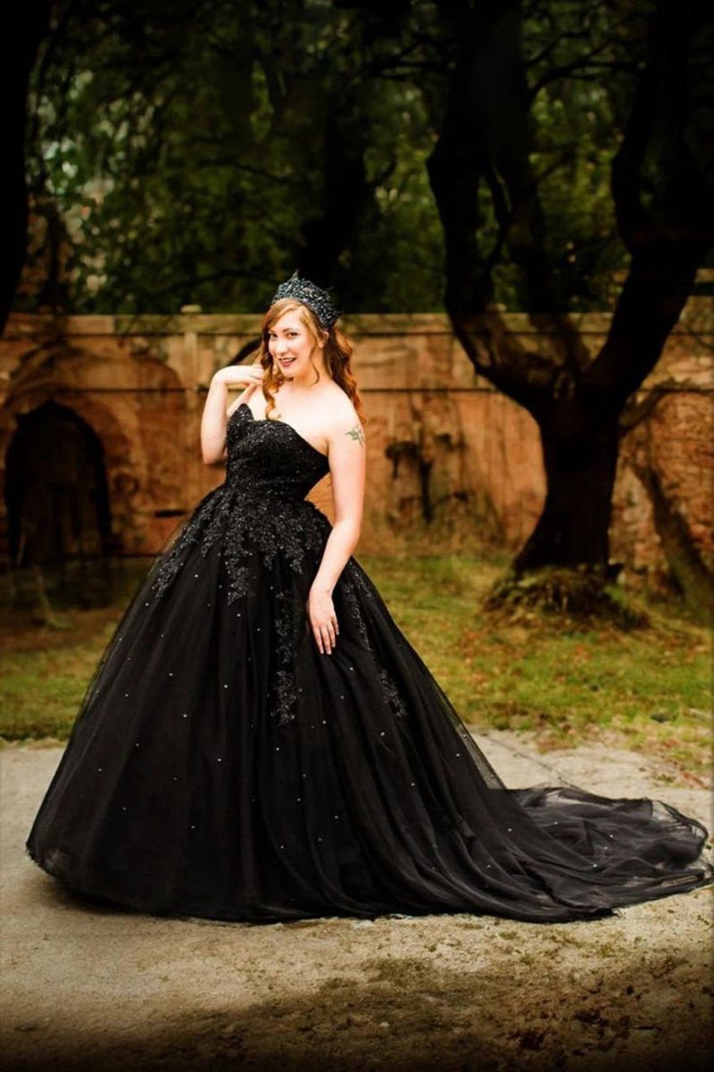2024 New Crystals Appliques Tulle Sweetheart Long Wedding Dresses