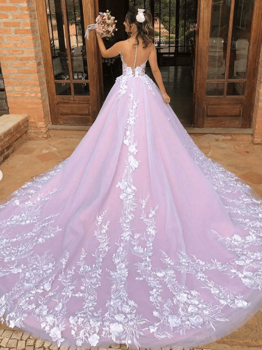 Light Sleeveless A-line V-Neck Lace Wedding Dresses