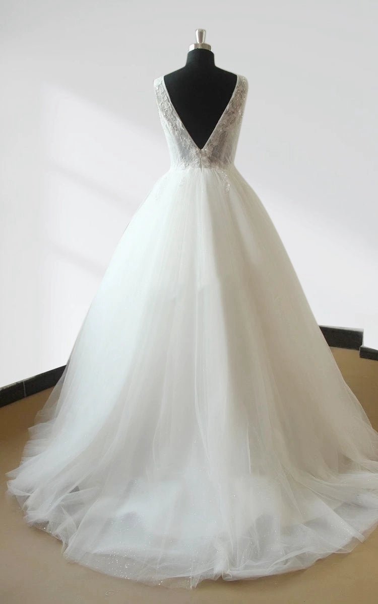 Ball Gown Tulle Lace Wedding Dresses with Beading