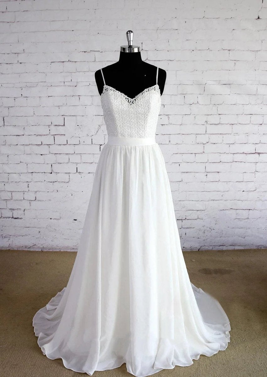Spaghetti Strap A-line Chiffon Sleeveless Zipper Backless Wedding Dresses with Lace