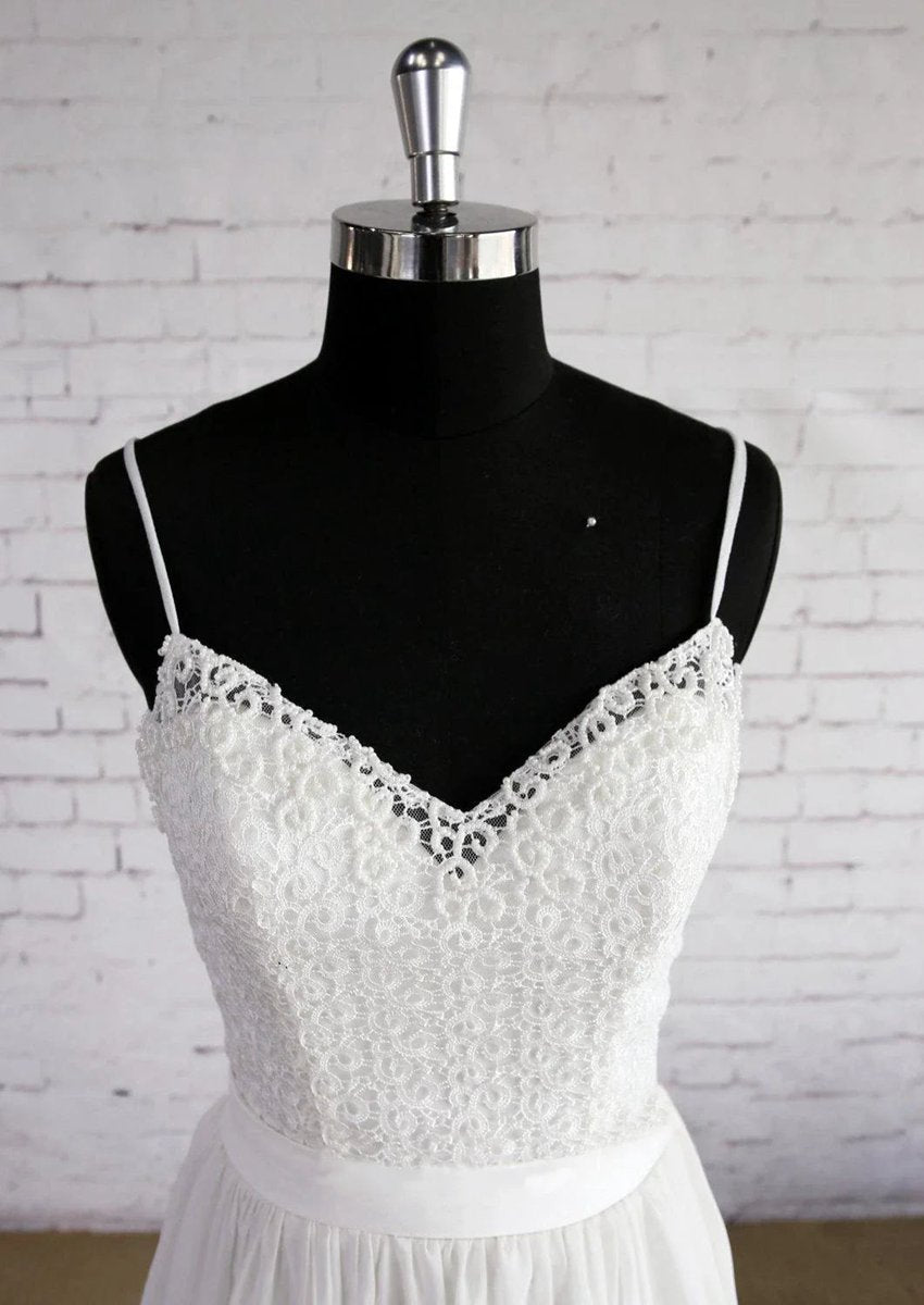 Spaghetti Strap A-line Chiffon Sleeveless Zipper Backless Wedding Dresses with Lace
