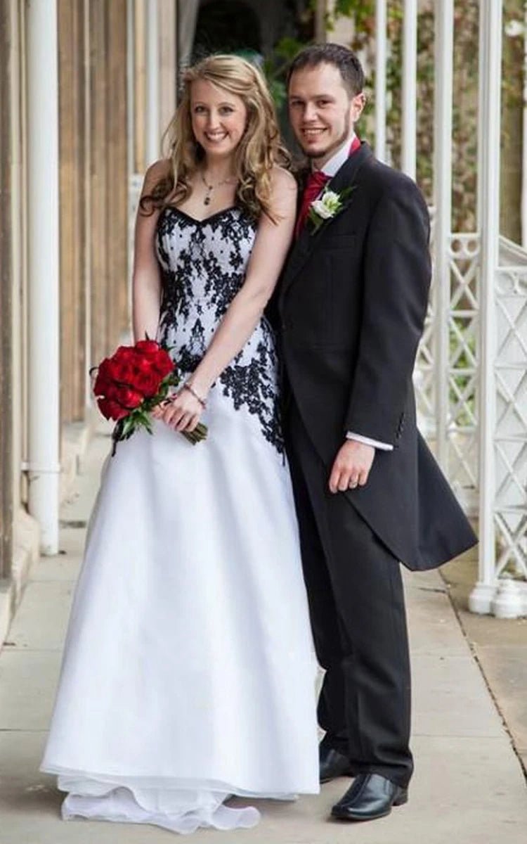 Vintage Modest Boho and Wedding Dresses Simple A-line Lace Country Garden Bride Gown