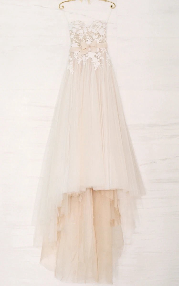 Ethereal A-line Beach Tulle Wedding Dresses with Spaghetti Straps And Open Back