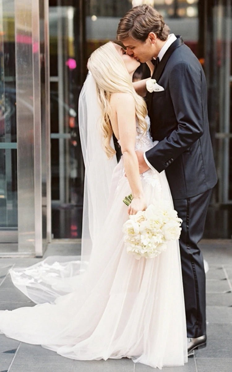 Ethereal A-line Beach Tulle Wedding Dresses with Spaghetti Straps And Open Back