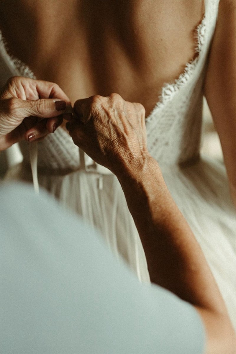 Boho V-Neck Lace Tulle Wedding Dresses