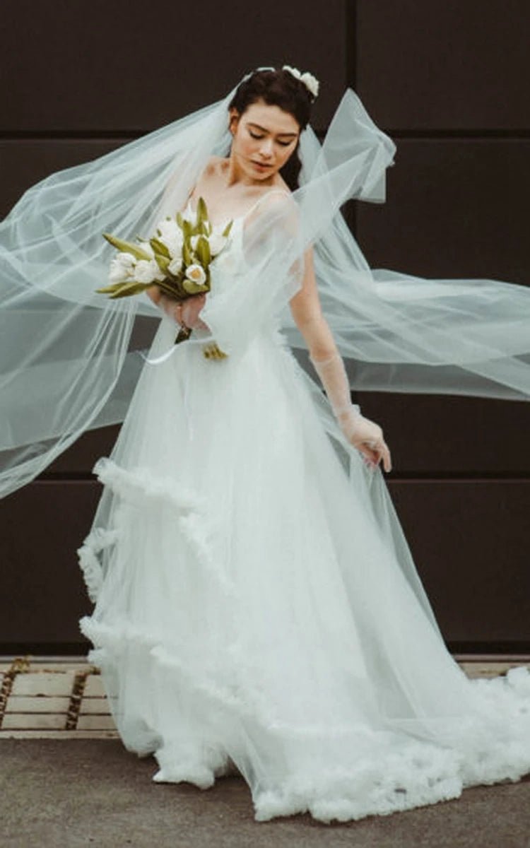 Modern A-line Tulle Spaghetti Neckline Sleeveless Wedding Dresses with Tie rs