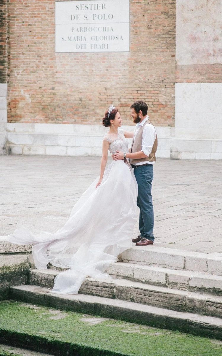 Romantic A-line Lace Tulle In Shade Wedding Dresses