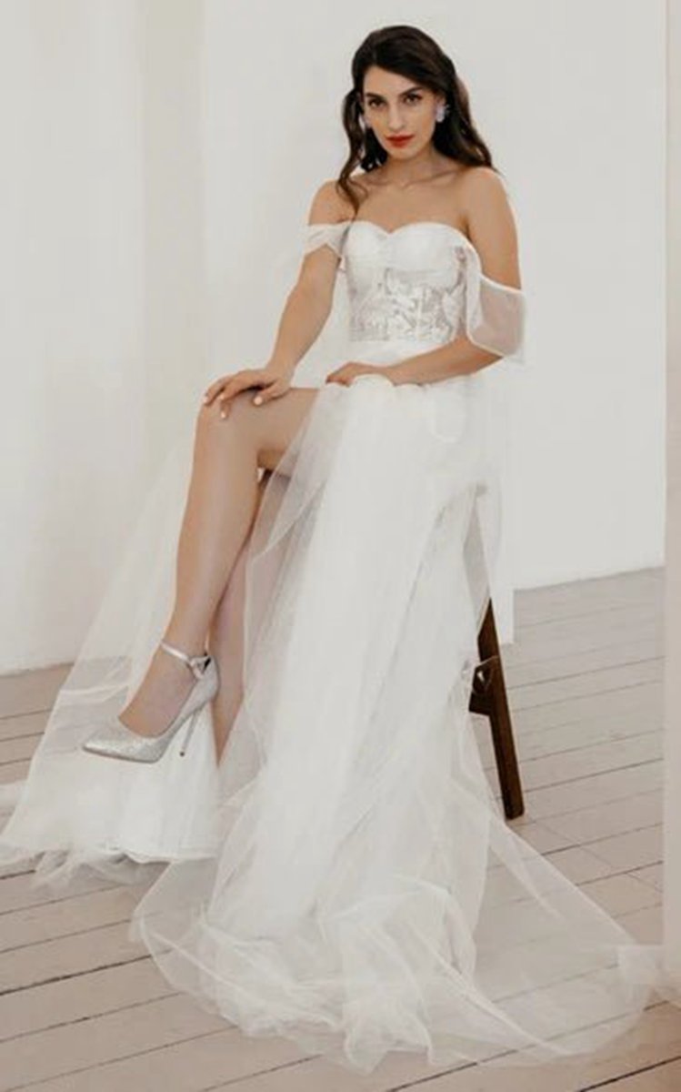 Bohemian A-line Sweetheart Sweep Train Wedding Dresses with Split Front