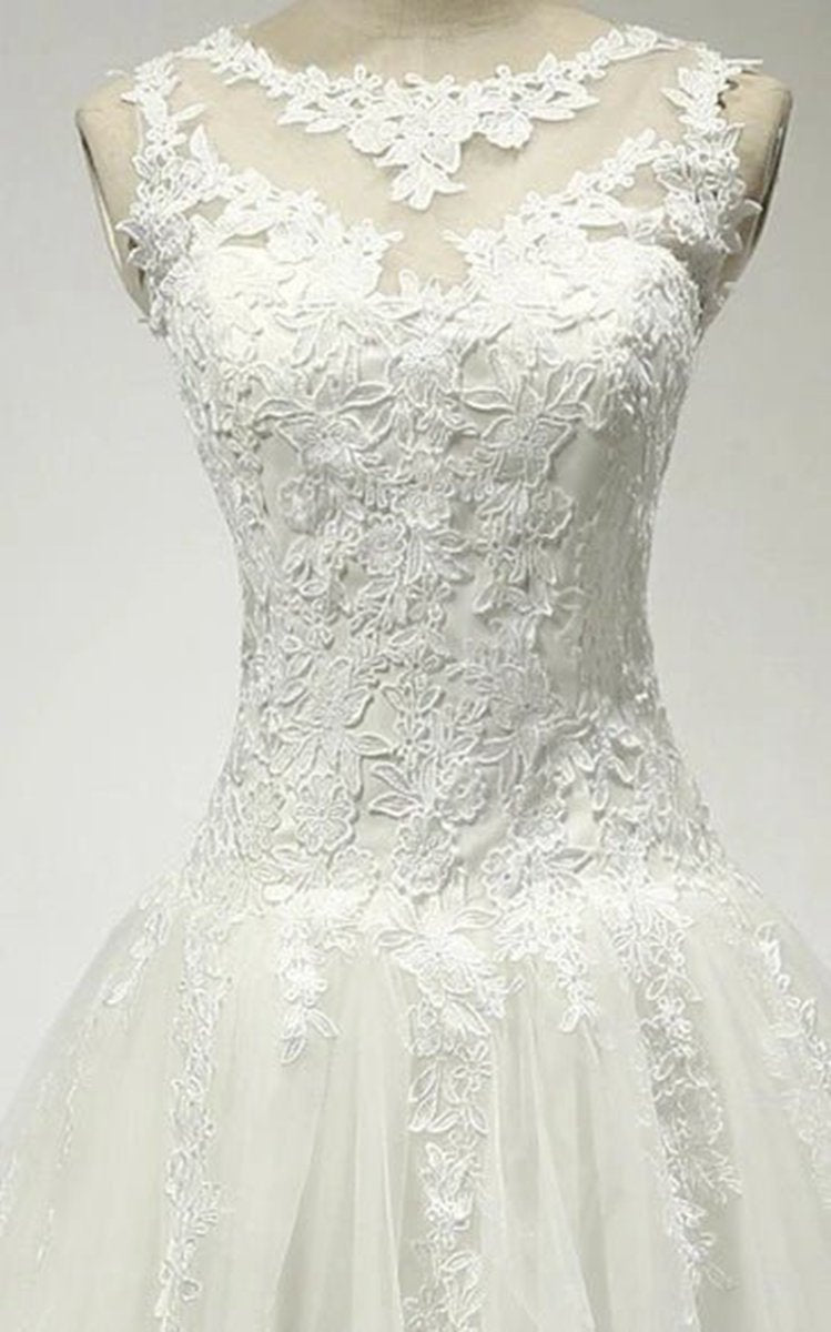 A-line Tulle Bridal Gown Weddig Dresses with Lace Bodice and Dropped Waist