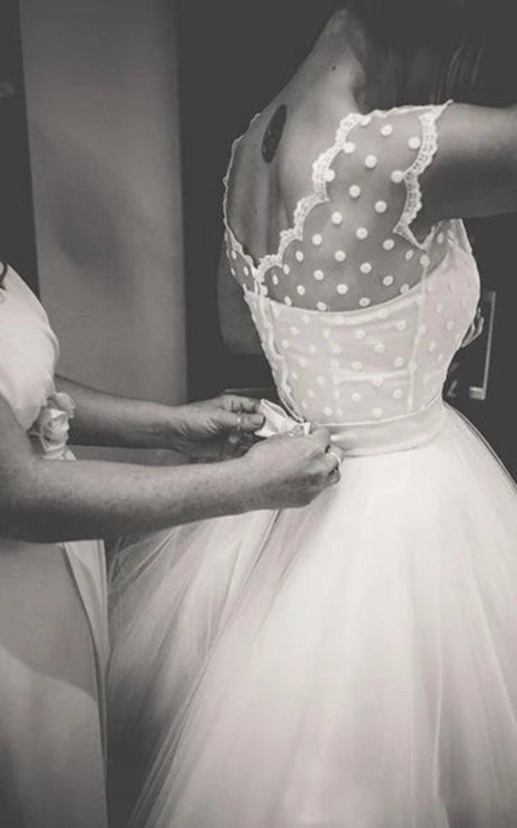 A-line Short Sleeveless Bell Cap Bat Ribbon Zipper Tulle Lace Dresses