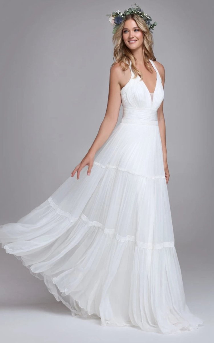 Bohemian Halter A-line Tulle Brush Train Wedding Dresses with Ruching