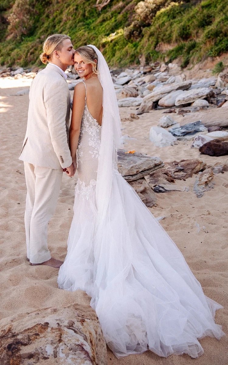 Beach Mermaid Lace Wedding Dresses with Tull Court Train V-neck Open Back
